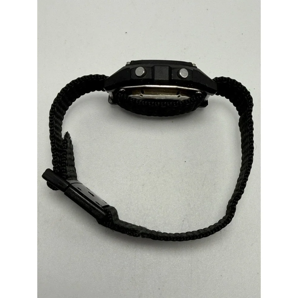 Freestyle Shark Vintage Ladies Watch New Battery 29MM 7